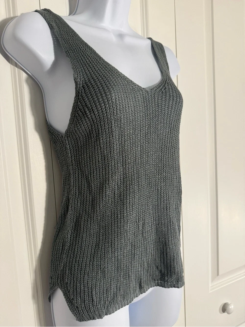 mittoshop Gray Knit V-Neck Tank Top
